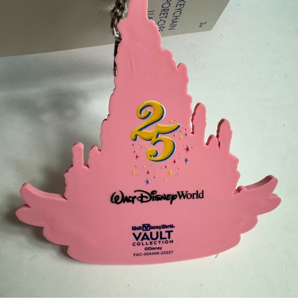 NWT. Disney castle cake large keychain. 25th anniversary retro style keychain. - Picture 7 of 8